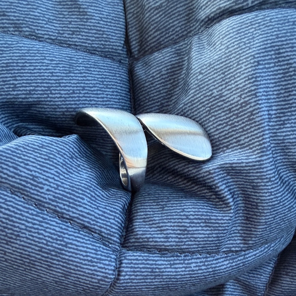 Brazilian RhodiumTwisted Ring - Picture 3 of 7